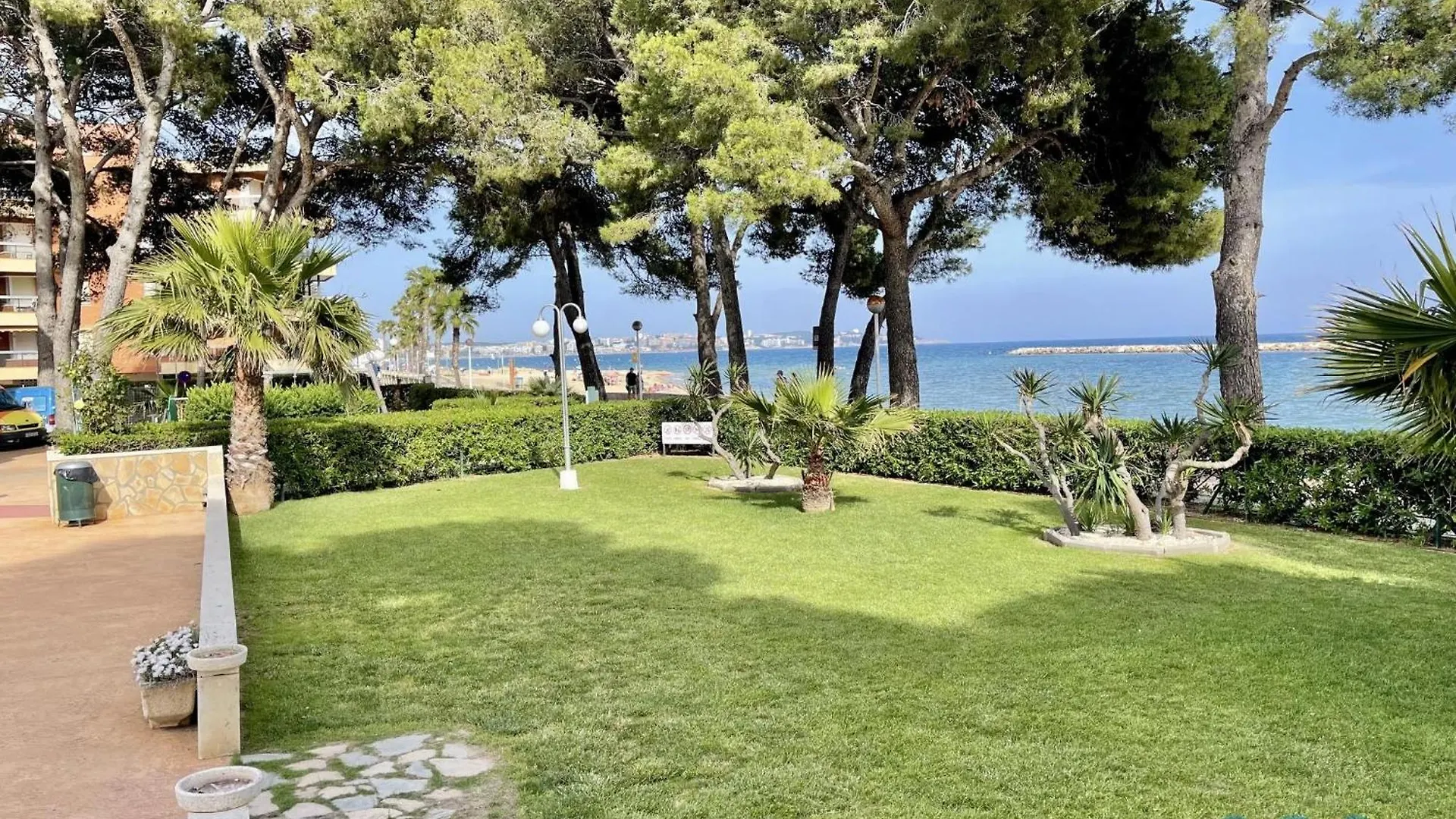 Apartbeach Internacional Y Vistas Playa Cambrils 0*,  Hiszpania