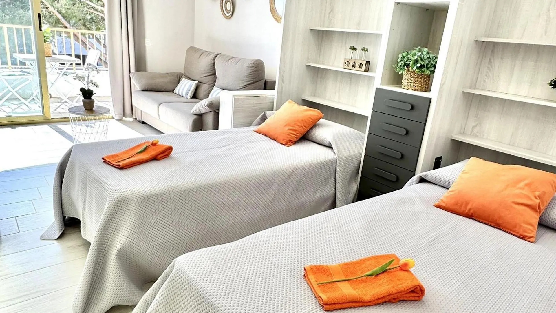 Apartbeach Internacional Y Vistas Playa Cambrils
