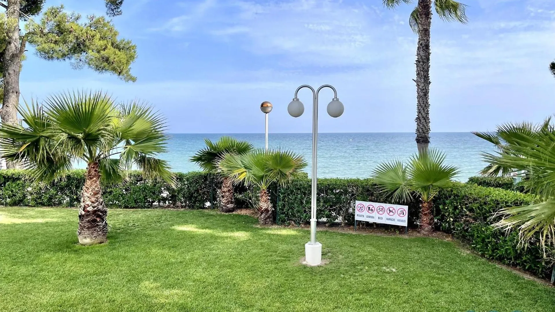 Apartbeach Internacional Y Vistas Playa Cambrils Hiszpania